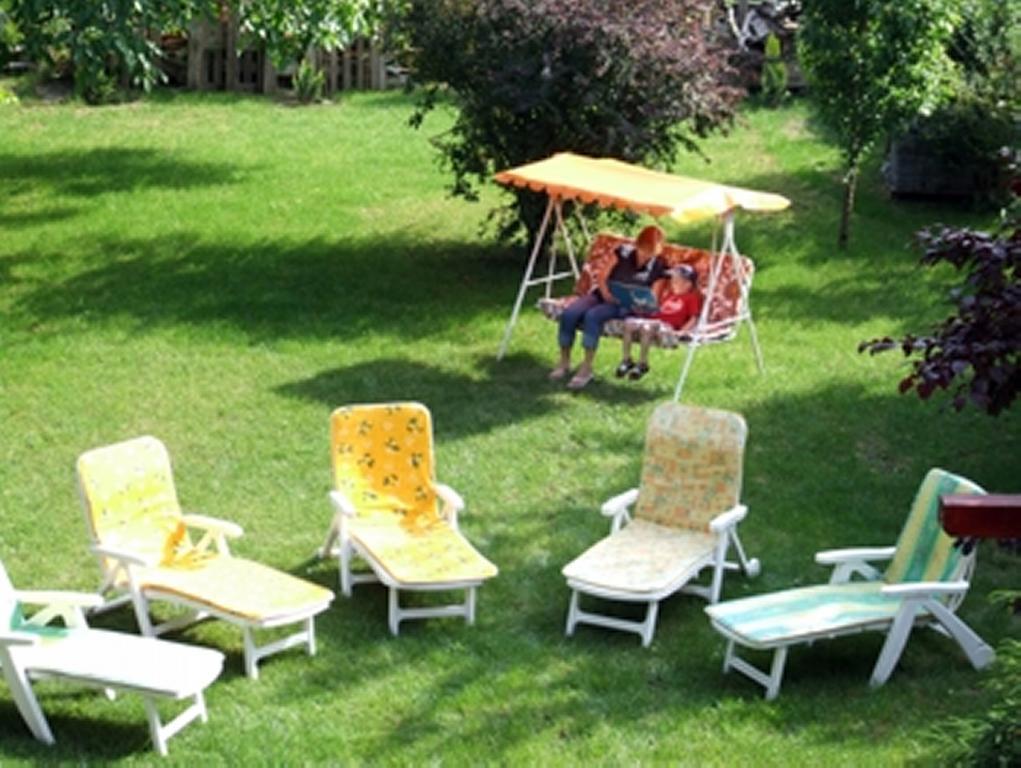 Ilona Apartmanhaz Komarom Bagian luar foto