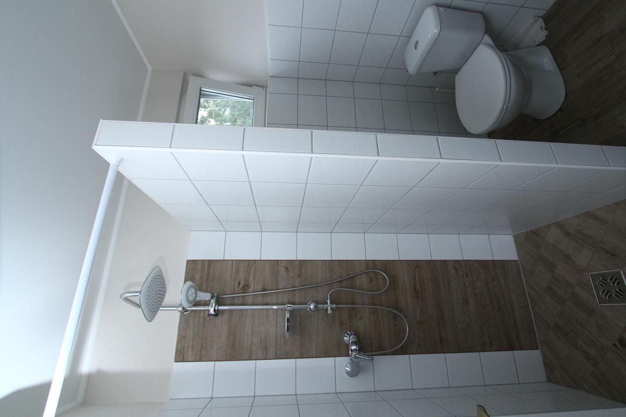 Ilona Apartmanhaz Komarom Bagian luar foto